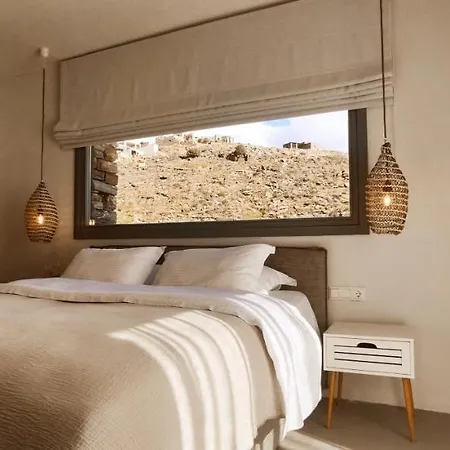 Villa Veneterra-pool-seaview-conciergeservices *