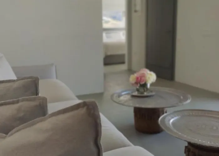 Villa Veneterra-pool-seaview-conciergeservices *