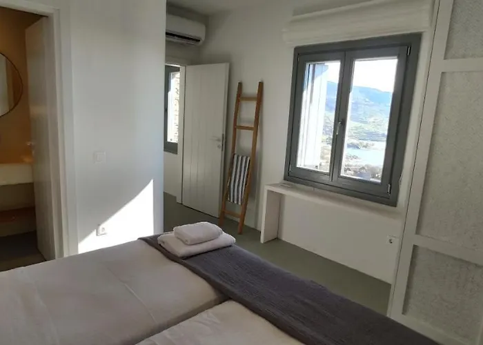 Veneterra-pool-seaview-conciergeservices Villa Koundouros