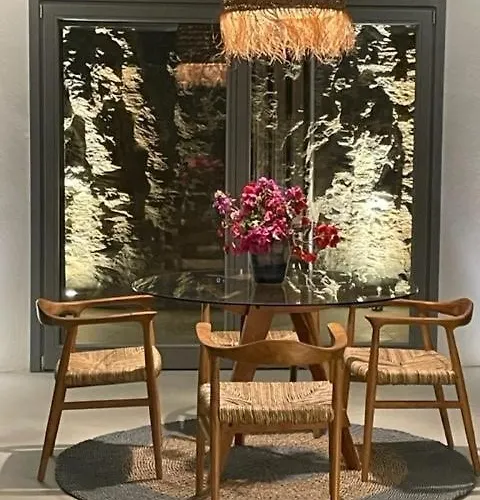 Villa Veneterra-pool-seaview-conciergeservices