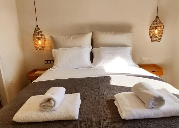 Villa Veneterra-pool-seaview-conciergeservices *