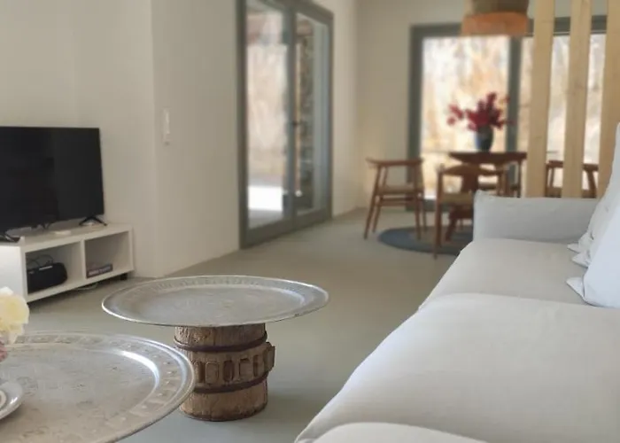 Villa Veneterra-pool-seaview-conciergeservices *