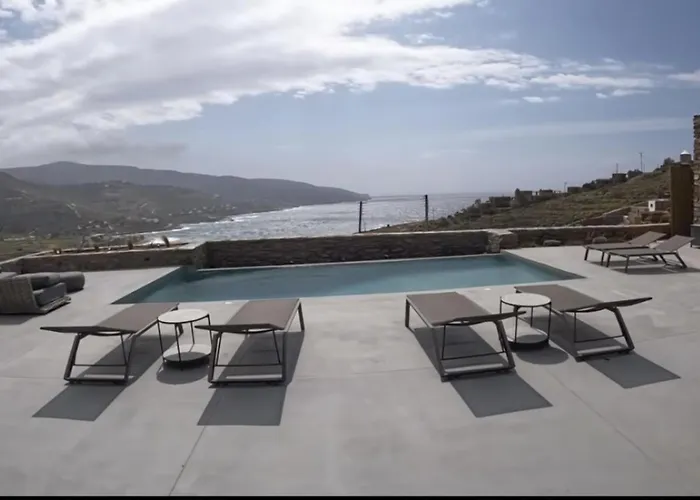 Villa Veneterra-pool-seaview-conciergeservices