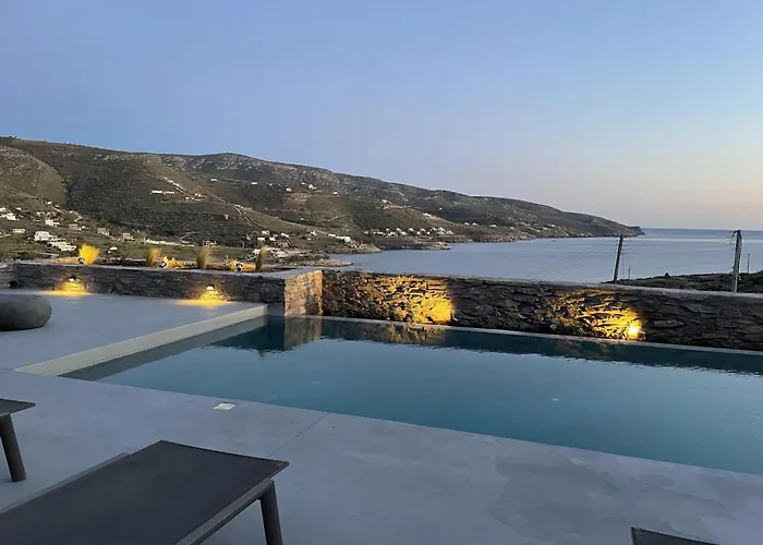 Veneterra-pool-seaview-conciergeservices *