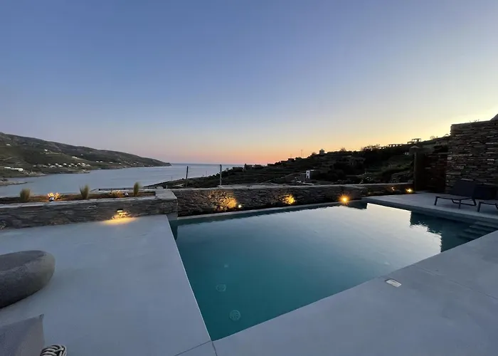 Villa Veneterra-pool-seaview-conciergeservices