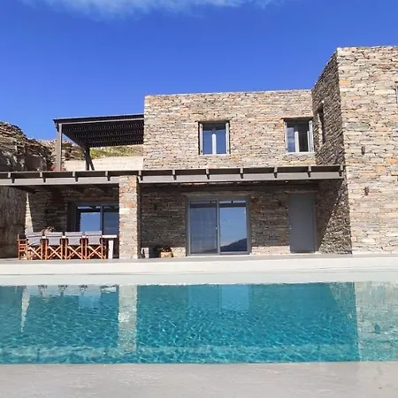 Veneterra-pool-seaview-conciergeservices 빌라 *