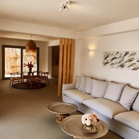 빌라 Veneterra-pool-seaview-conciergeservices *