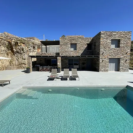 Veneterra-pool-seaview-conciergeservices Villa Koundouros